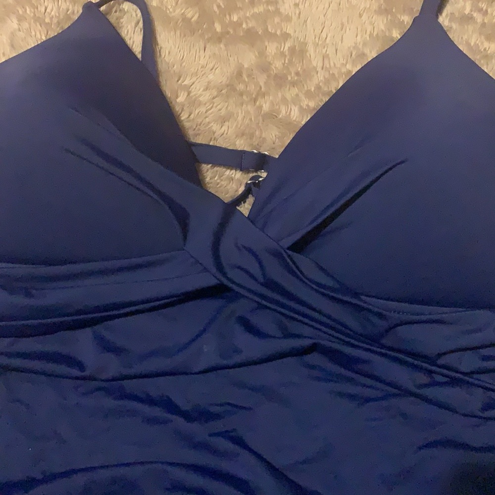 Navy Blue Ruched Tankini - Picture 3 of 10